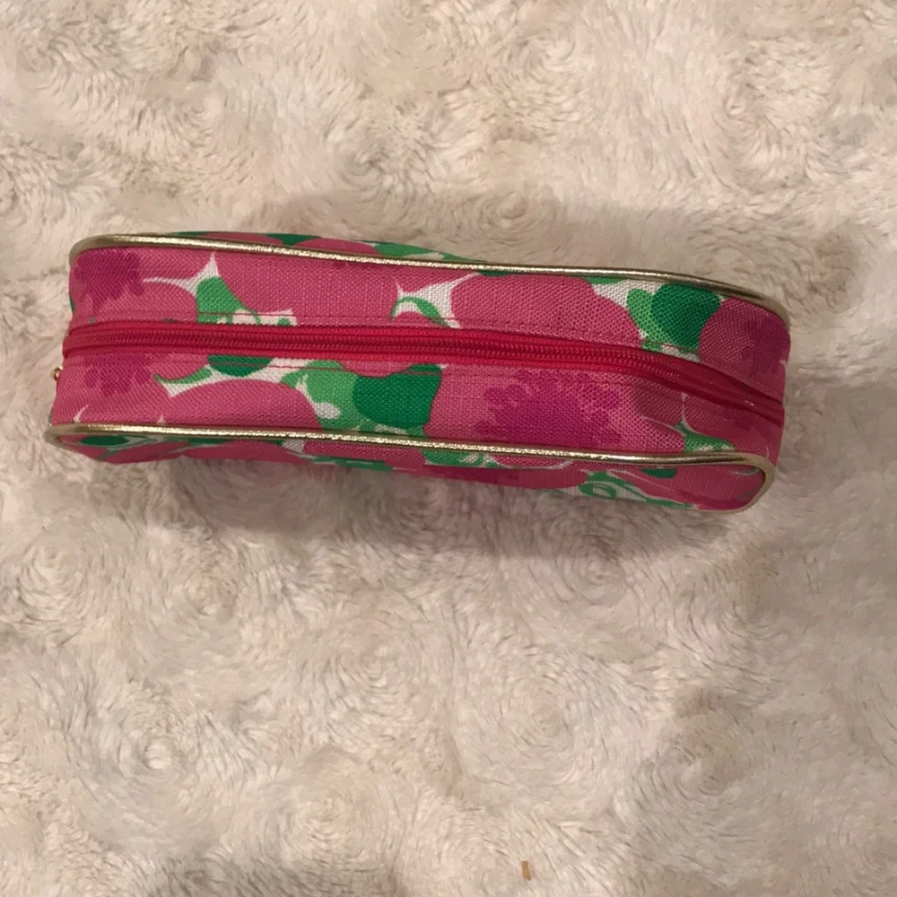 NWOT Lilly Pulitzer for Estée Lauder make up bag
